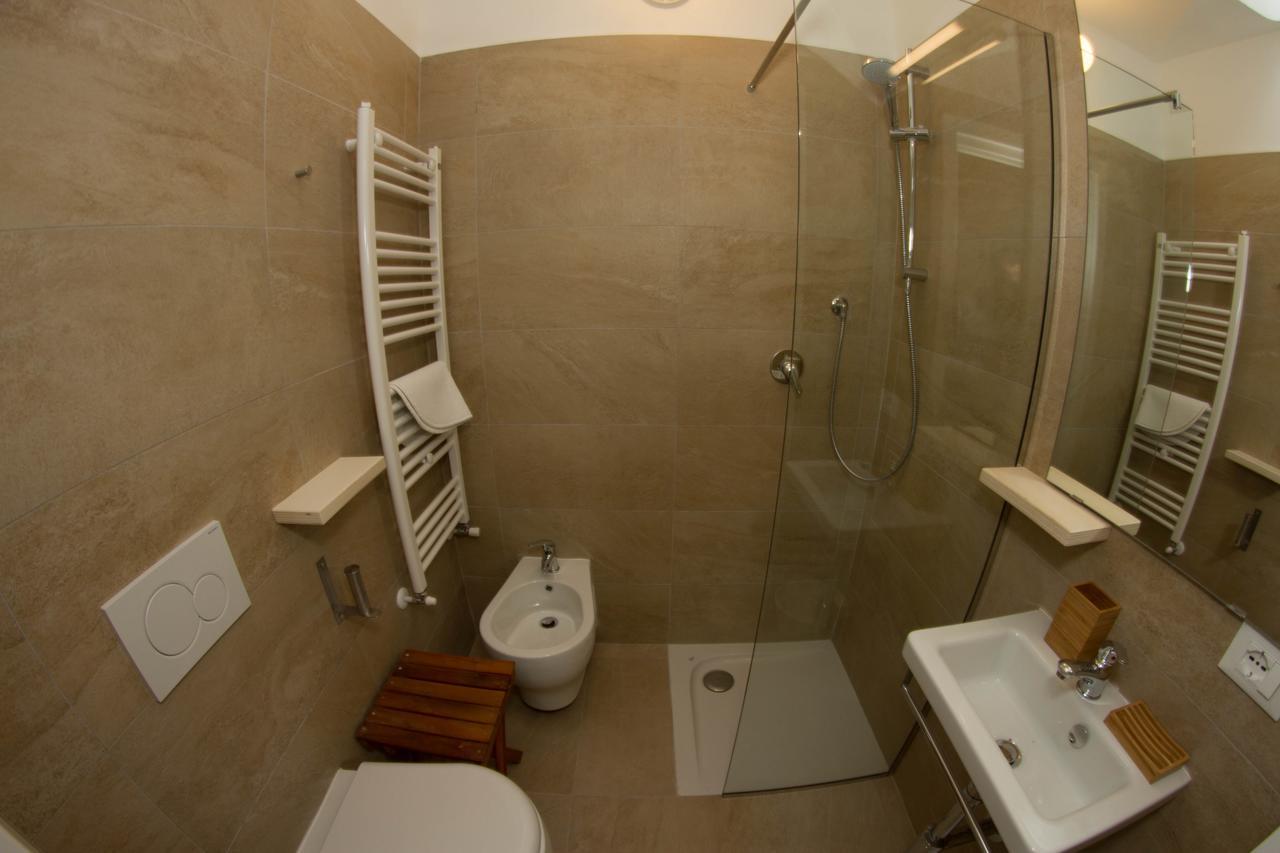Residence Villa Ombrosa สโปตัวร์โน ภายนอก รูปภาพ