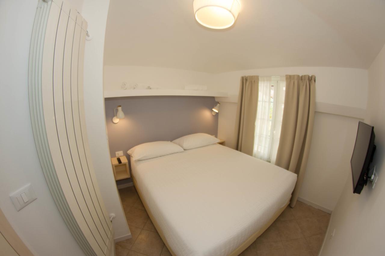 Residence Villa Ombrosa สโปตัวร์โน ภายนอก รูปภาพ