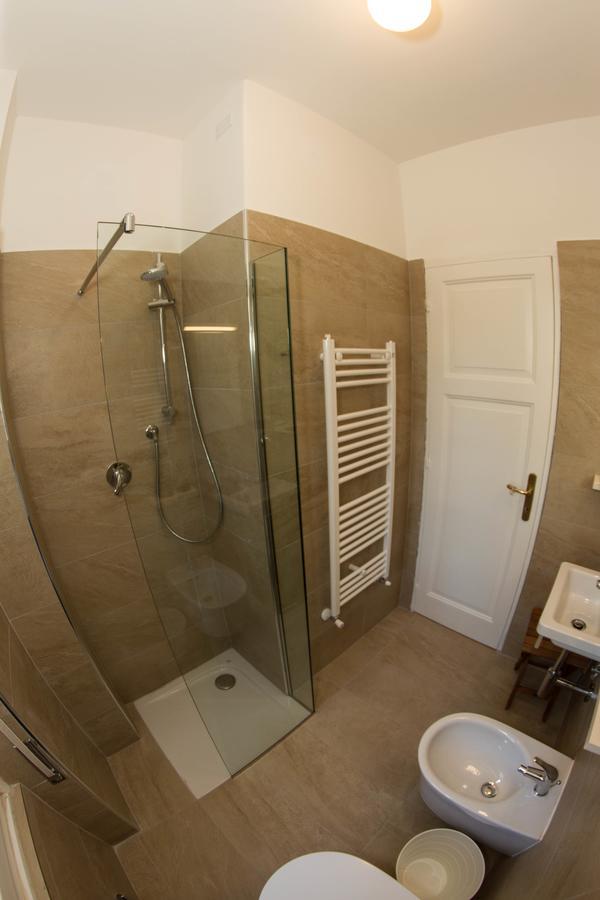 Residence Villa Ombrosa สโปตัวร์โน ภายนอก รูปภาพ
